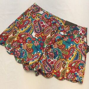 NEW Attyre New York Mackenzie Multicolor Floral Paisley Scallop-Hem Shorts Boho
